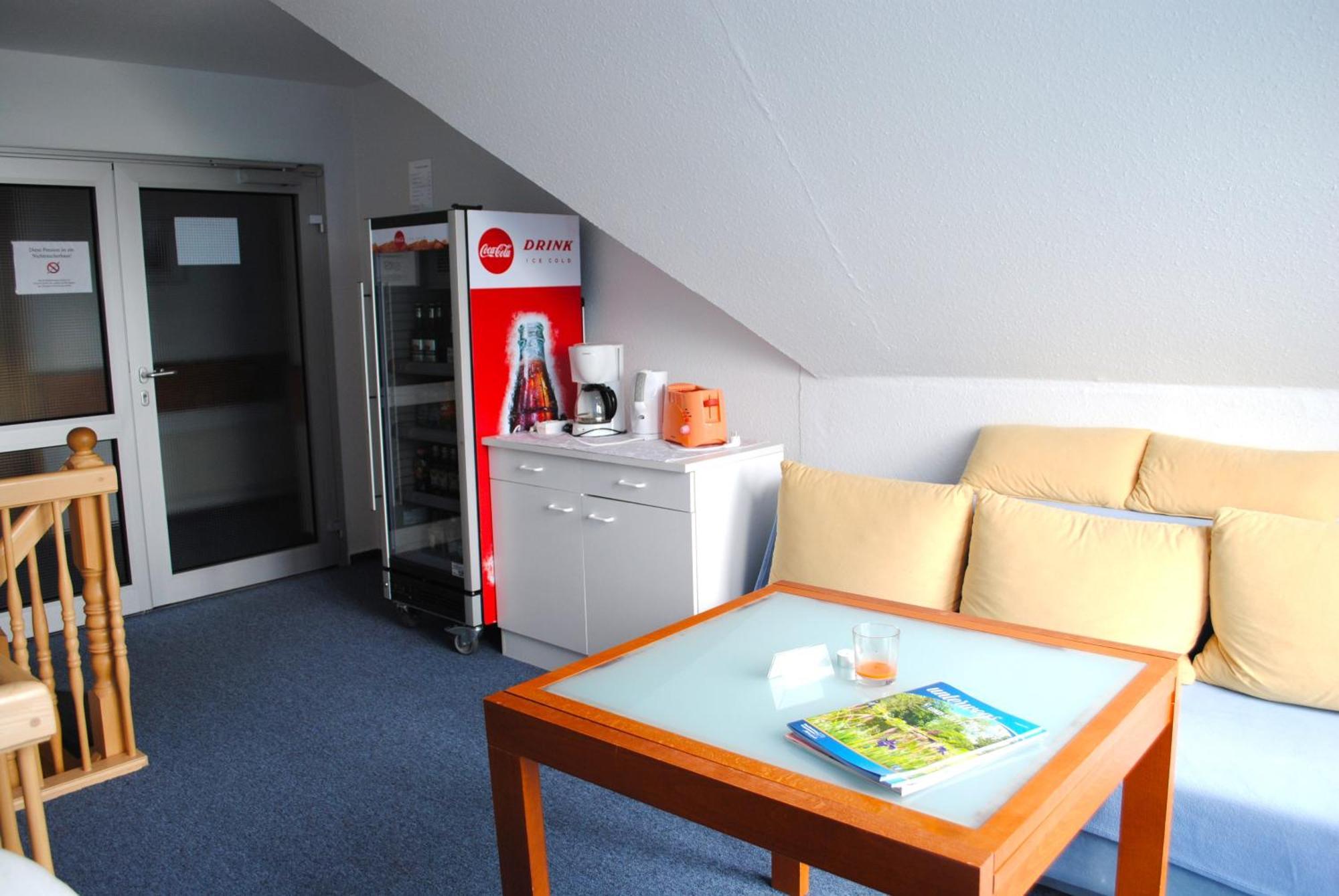 Haus Kathrin Hotell Zecherin Exteriör bild